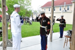 Last-Salute-military-funeral-guard-220
