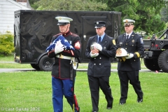 Last-Salute-military-funeral-guard-37