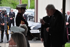 Last-Salute-military-funeral-guard-95