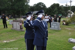 Last-Salute-military-funeral-guard-10