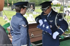 Last-Salute-military-funeral-guard-105