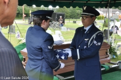 Last-Salute-military-funeral-guard-108