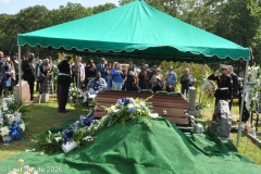 Last-Salute-military-funeral-guard-120