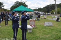 Last-Salute-military-funeral-guard-16