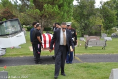 Last-Salute-military-funeral-guard-18