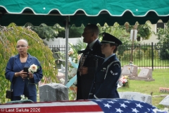 Last-Salute-military-funeral-guard-33