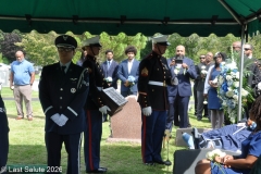 Last-Salute-military-funeral-guard-37