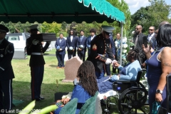 Last-Salute-military-funeral-guard-41