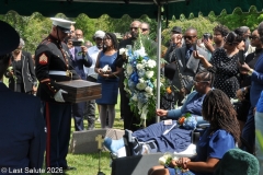 Last-Salute-military-funeral-guard-48