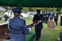 Last-Salute-military-funeral-guard-94