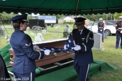 Last-Salute-military-funeral-guard-98