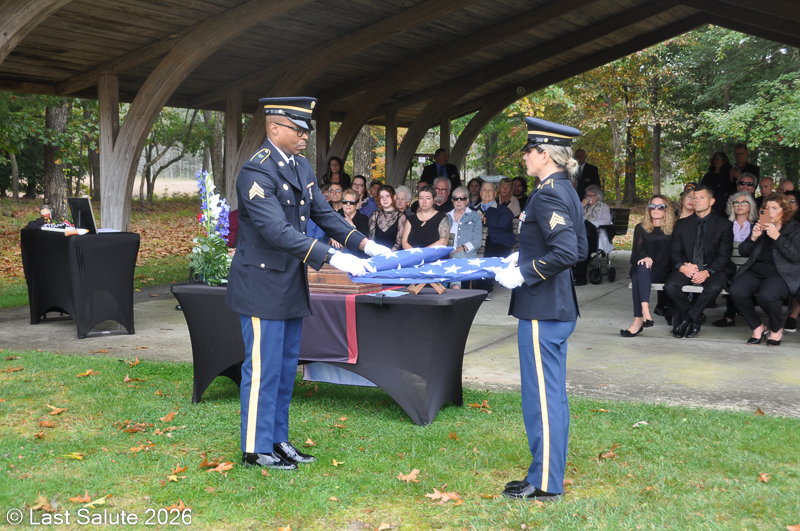 Last-Salute-military-funeral-guard-101
