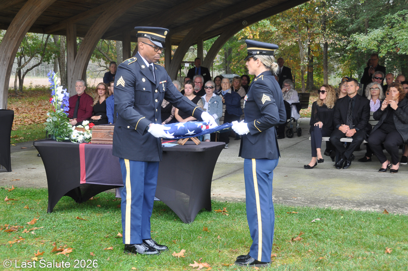 Last-Salute-military-funeral-guard-102