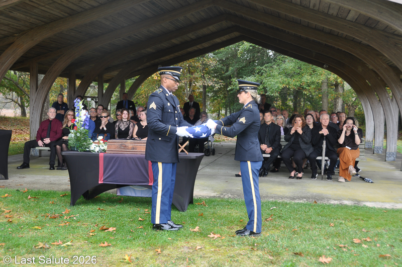 Last-Salute-military-funeral-guard-104