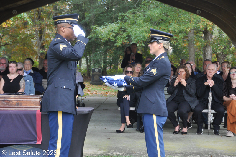 Last-Salute-military-funeral-guard-110