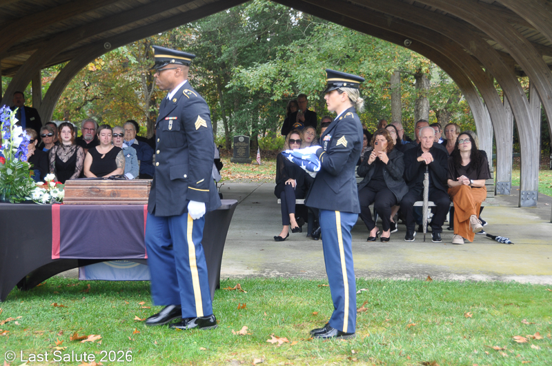 Last-Salute-military-funeral-guard-111