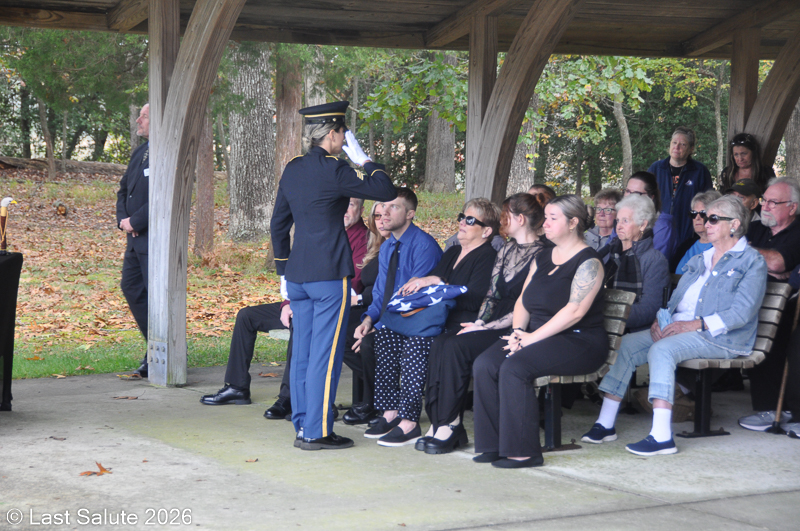 Last-Salute-military-funeral-guard-115