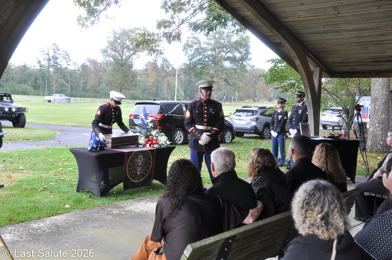 Last-Salute-military-funeral-guard-22