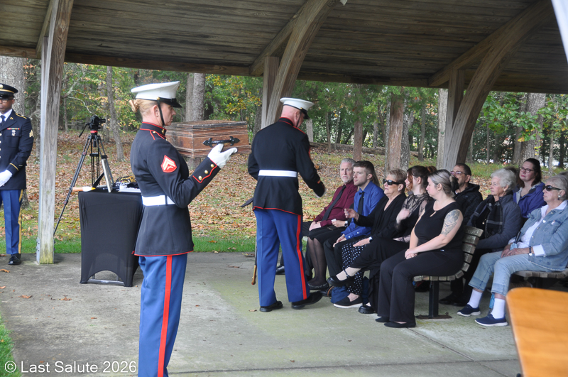 Last-Salute-military-funeral-guard-30