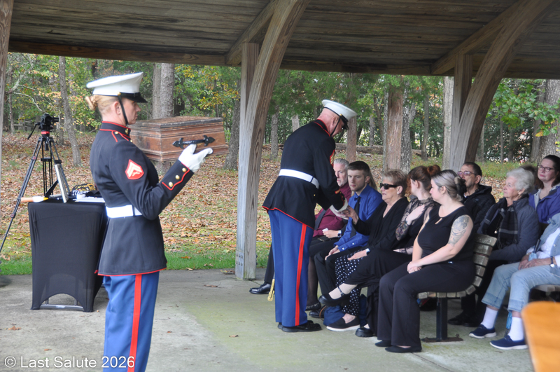 Last-Salute-military-funeral-guard-31