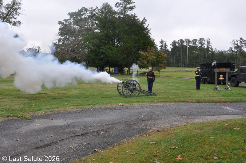 Last-Salute-military-funeral-guard-58