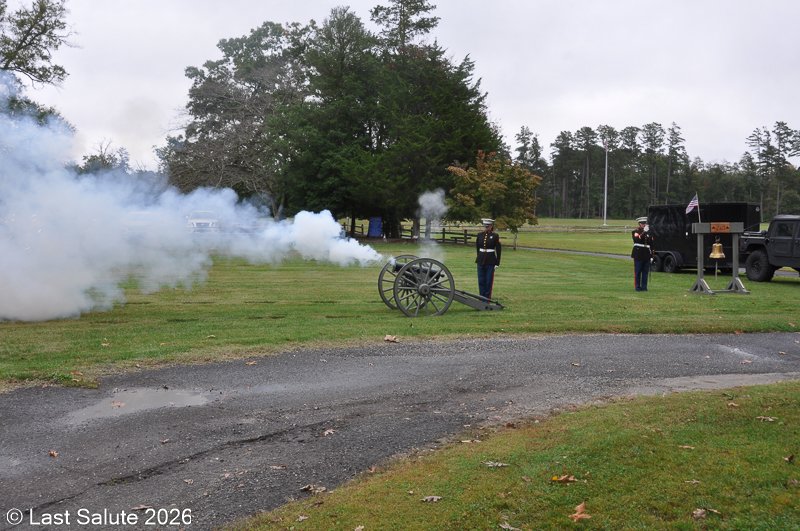 Last-Salute-military-funeral-guard-59