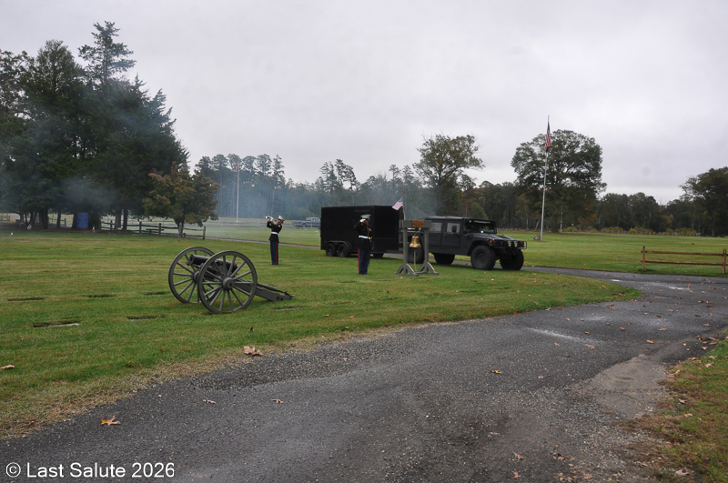 Last-Salute-military-funeral-guard-69