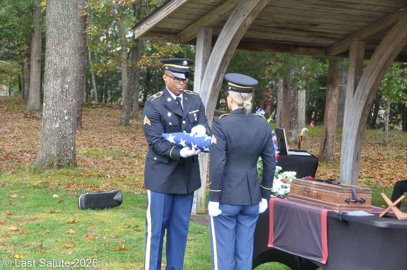 Last-Salute-military-funeral-guard-74