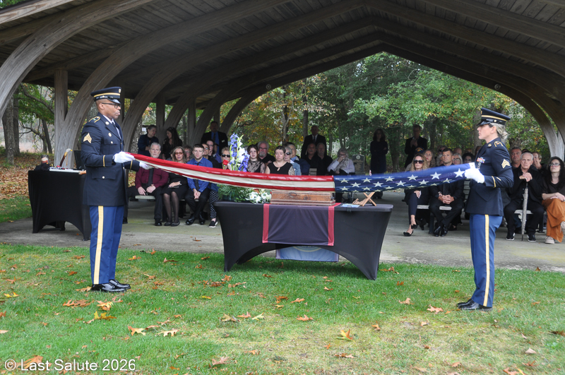 Last-Salute-military-funeral-guard-89