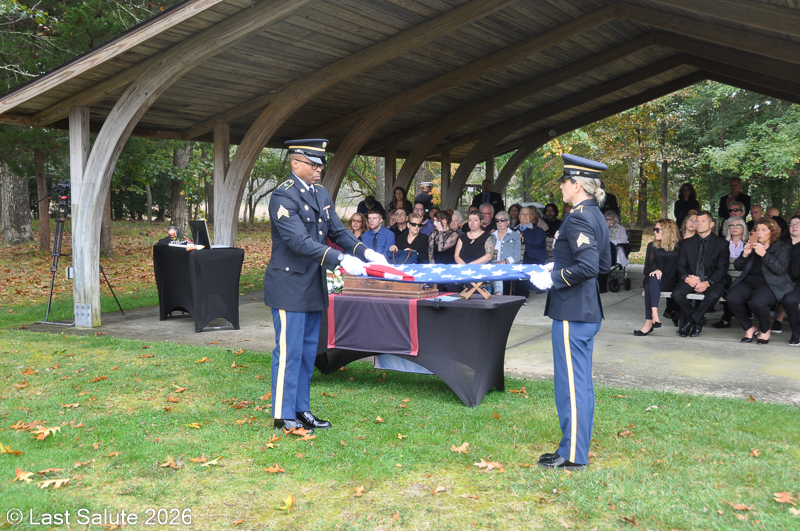 Last-Salute-military-funeral-guard-99