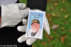 Last-Salute-military-funeral-guard-