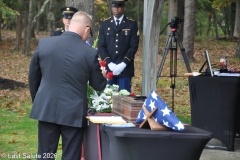 Last-Salute-military-funeral-guard-14
