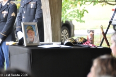 Last-Salute-military-funeral-guard-17