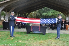 Last-Salute-military-funeral-guard-90