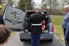 Last-Salute-military-funeral-guard-11