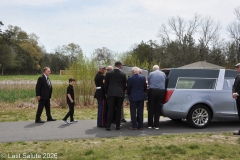 Last-Salute-military-funeral-guard-12
