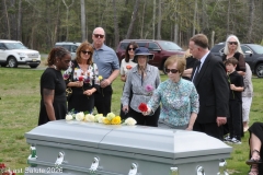 Last-Salute-military-funeral-guard-131