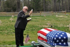 Last-Salute-military-funeral-guard-30