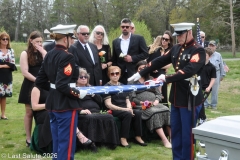 Last-Salute-military-funeral-guard-90