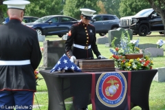 Last-Salute-military-funeral-guard-42