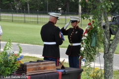 Last-Salute-military-funeral-guard-64