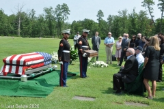 Last-Salute-military-funeral-guard-32