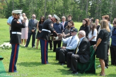 Last-Salute-military-funeral-guard-38