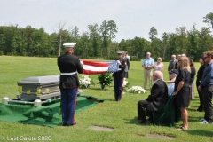Last-Salute-military-funeral-guard-67