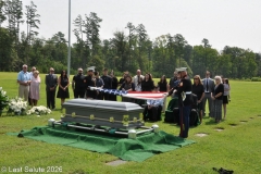 Last-Salute-military-funeral-guard-68