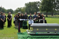 Last-Salute-military-funeral-guard-77