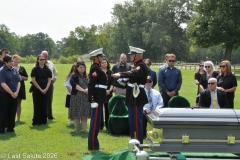 Last-Salute-military-funeral-guard-90