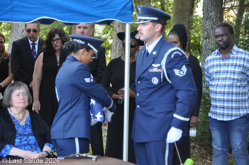 Last-Salute-military-funeral-guard-101