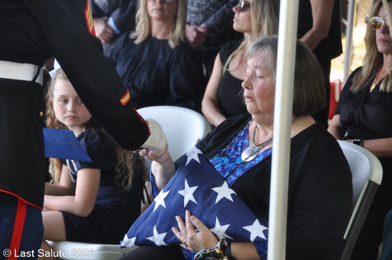 Last-Salute-military-funeral-guard-112