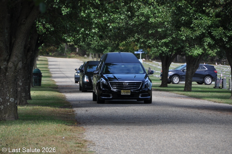 Last-Salute-military-funeral-guard-2